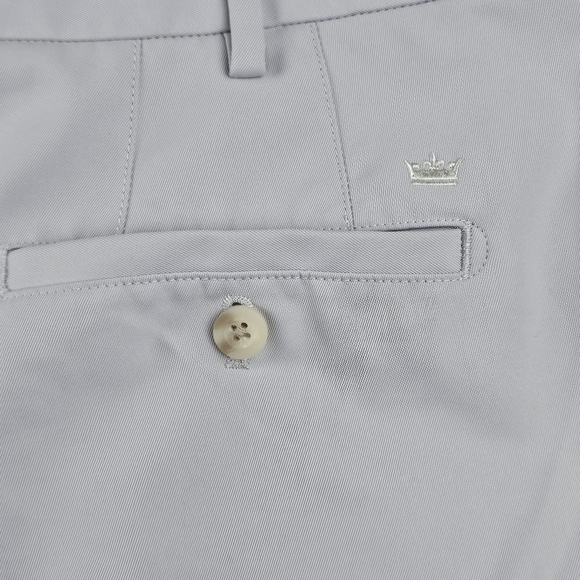 Peter Millar shorts golf wicking great size 40 performance flaw see pic 2. Offer - Picture 4 of 8